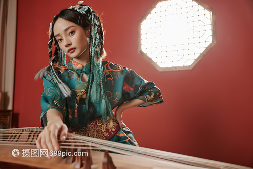 雅韻新傳 當國風美女邂逅古箏，專業攝像如何定格東方美學
